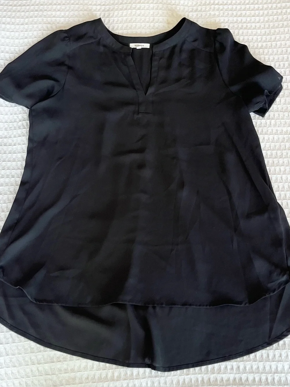 Pleione Black Short Sleeve V-Notch Blouse medium